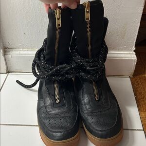 Nike Air Force 1 High Sneaker boots size 9